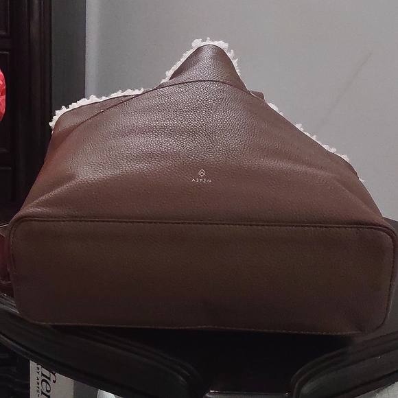 ASPEN Reversible Leather & Shearling Carryall Tote & Wallet - Picture 12 of 17